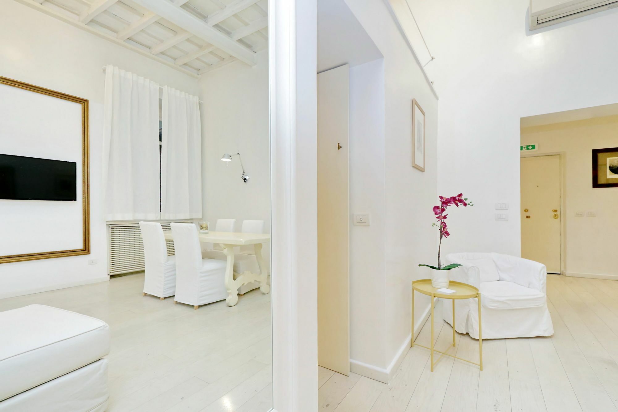 Triton Place Rome Exterior photo
